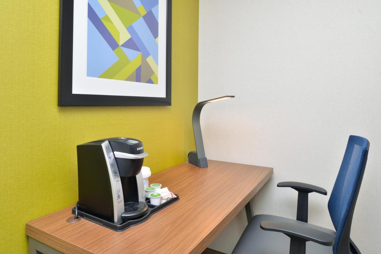 Holiday Express - North By Ihg Hotel 3*