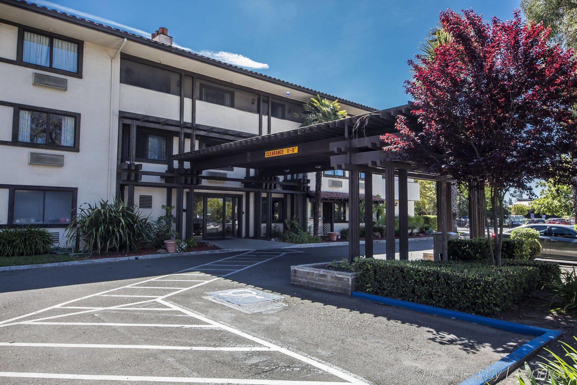 Holiday Express - North By Ihg Hotel Santa Rosa